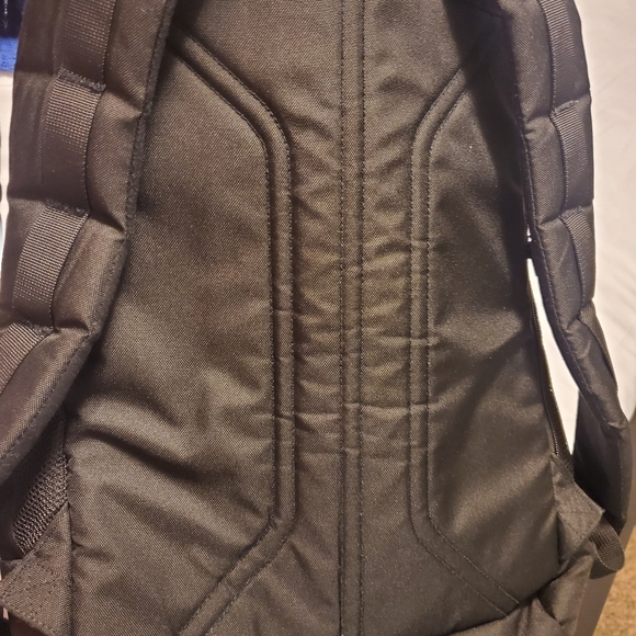 Backpack - Picture 3 of 4